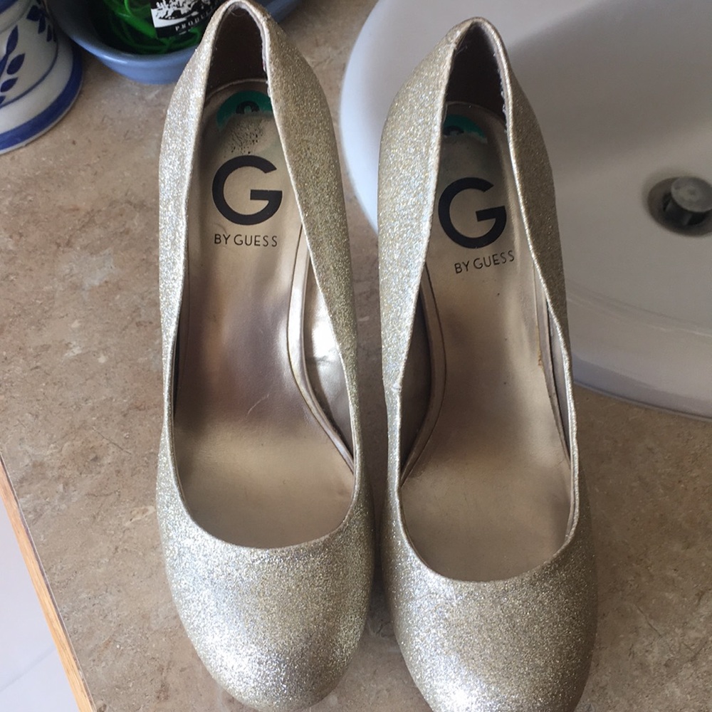 Guess golden heels